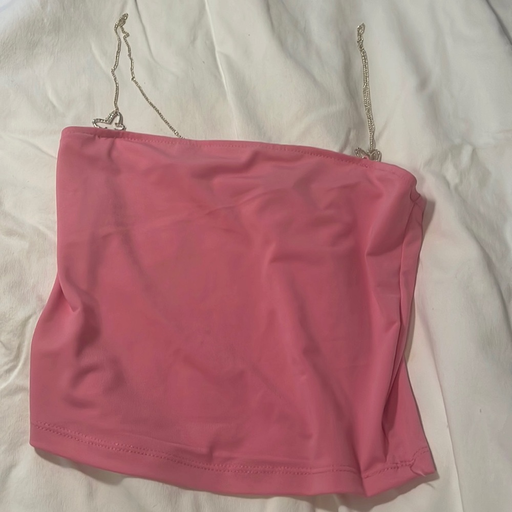 Pink crop top from Rue 21 and size xs.